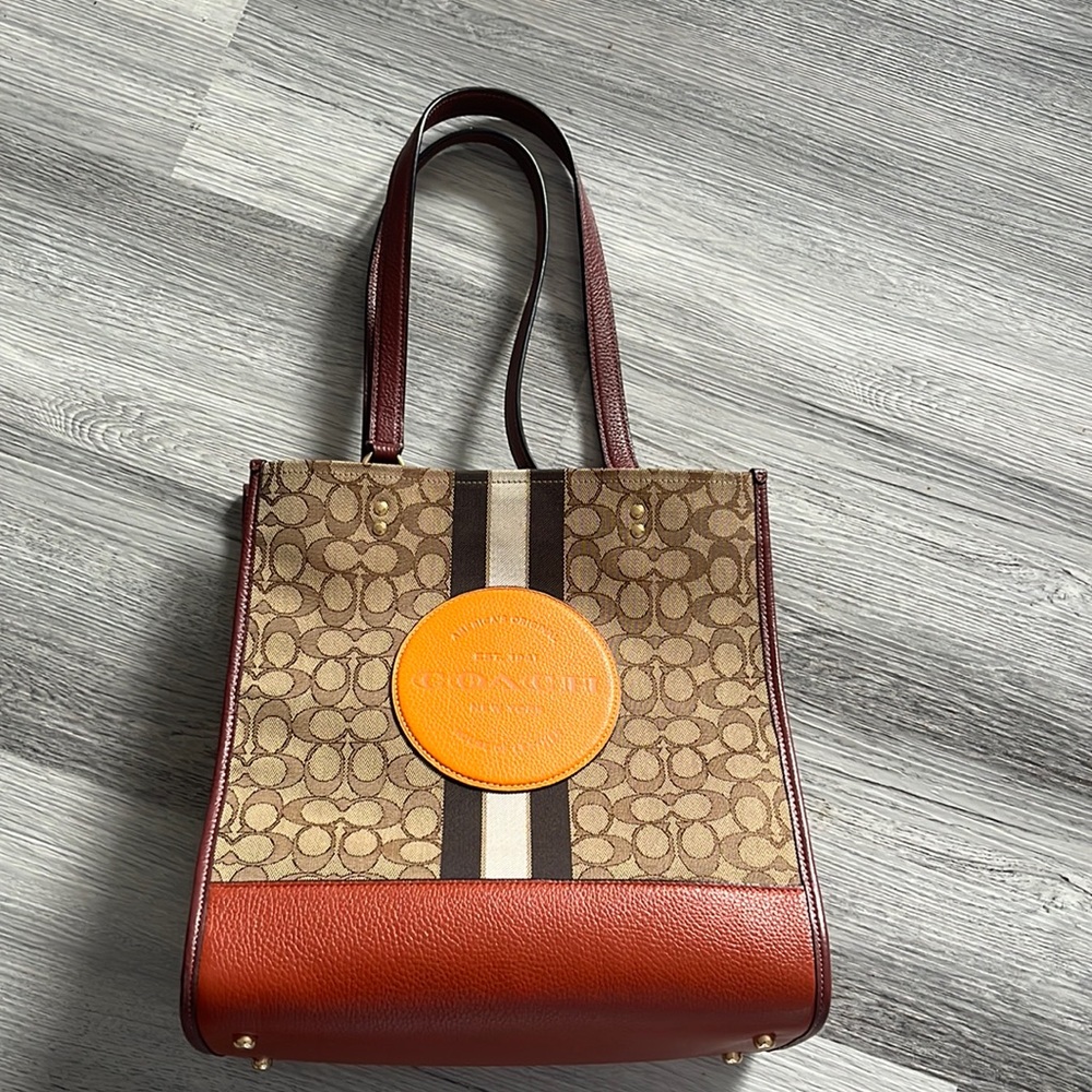 New without tag coach Tote bag